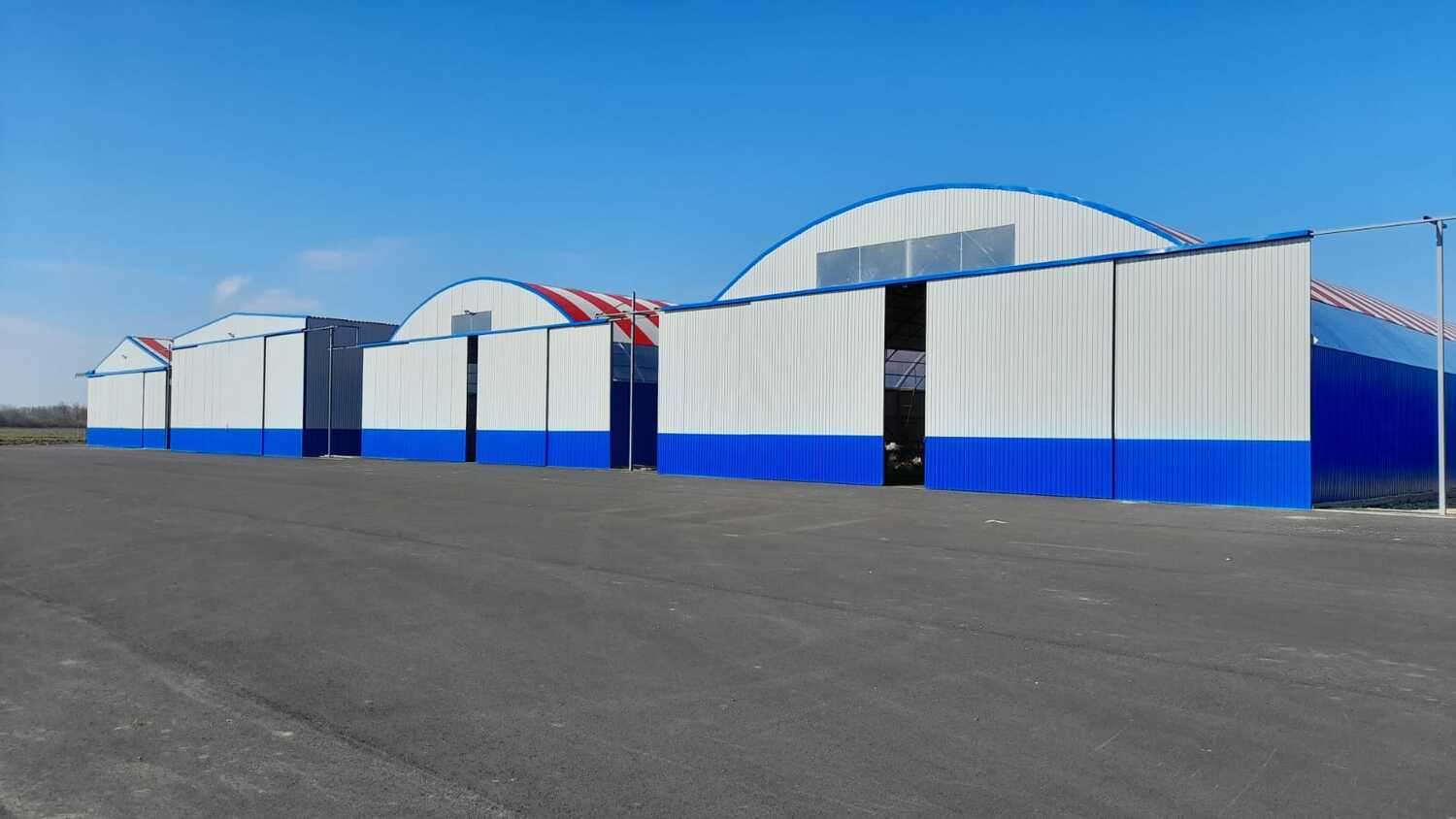 <p><span style="font-weight: bold;">hangar rental</span></p>